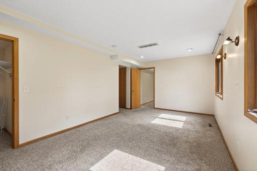 7060 137th Avenue NW, Ramsey, MN 55303