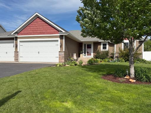 11477 Killarney Drive, Chisago City, MN 55013