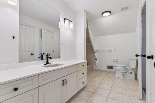 31 Scotch Pine Road, North Oaks, MN 55127