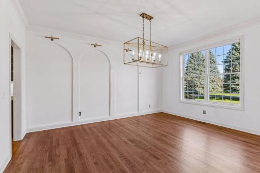 31 Scotch Pine Road, North Oaks, MN 55127