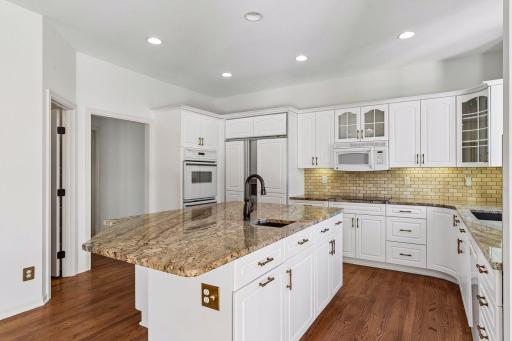 31 Scotch Pine Road, North Oaks, MN 55127