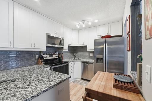 5440 Three Points Boulevard, 523, Mound, MN 55364