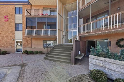 5440 Three Points Boulevard, 523, Mound, MN 55364