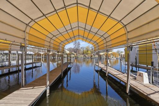 5440 Three Points Boulevard, 523, Mound, MN 55364