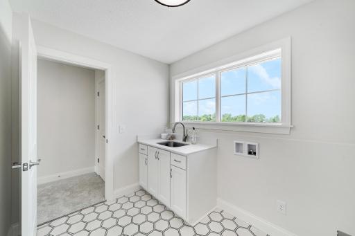 7164 Agate Trail, Inver Grove Heights, MN 55077