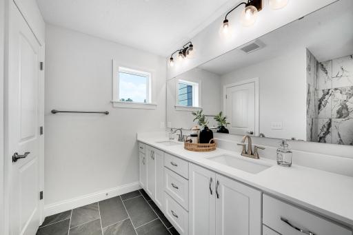 7164 Agate Trail, Inver Grove Heights, MN 55077