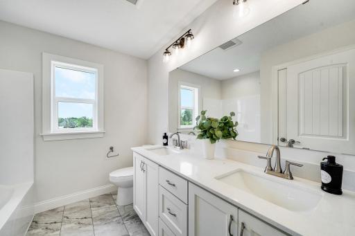 7164 Agate Trail, Inver Grove Heights, MN 55077