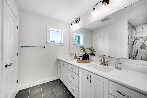 8710Photography-Web-Friendly-7164-Agate-Trail-Inver-Grove-Heights-MN-55077-1.jpg