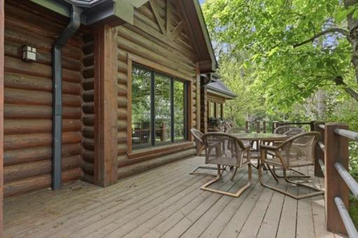 Spacious deck for all to gather