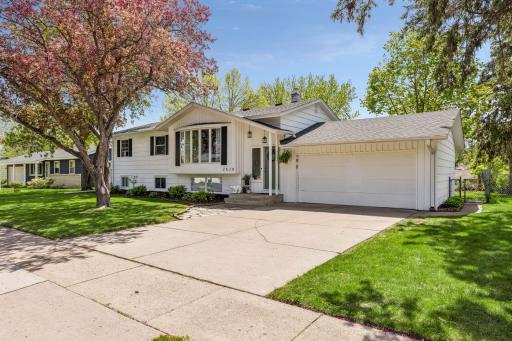 2620 Cedar Avenue, White Bear Lake, MN 55110