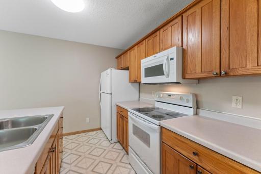 1380 Silver Lake Road NW, Saint Paul, MN 55112