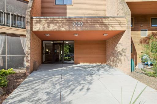 3320 Louisiana Avenue S, 504, Minneapolis, MN 55426