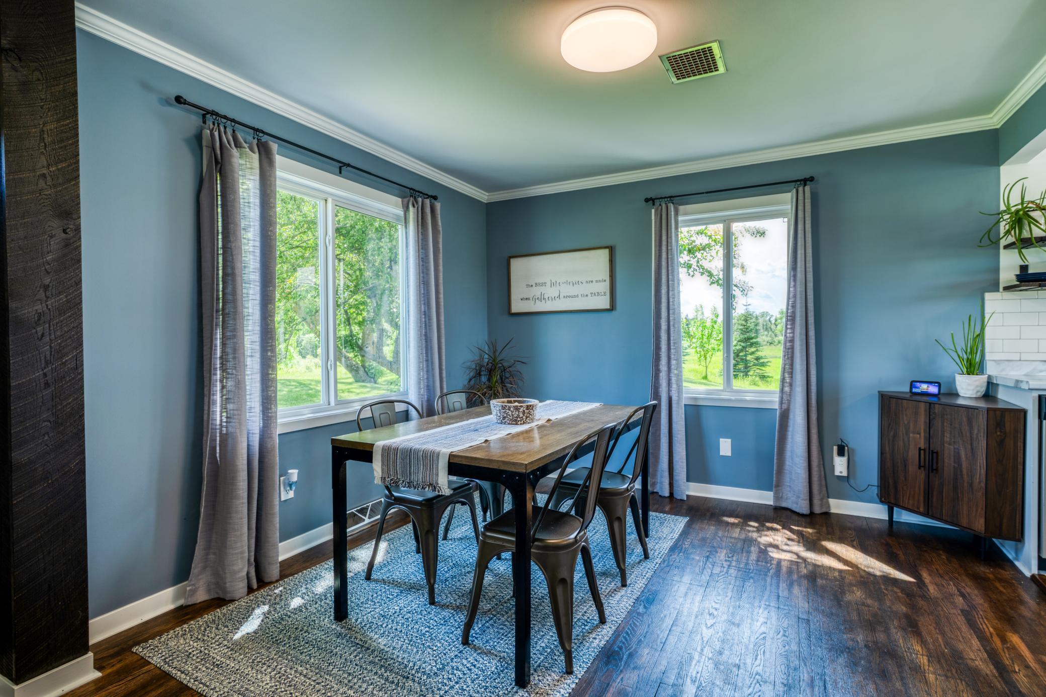 Dining Room.jpg