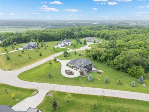 5403 Cherry Woods Lane SW, Rochester, MN 55902