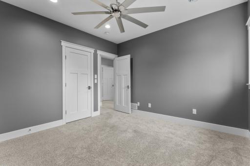 5403 Cherry Woods Lane SW, Rochester, MN 55902
