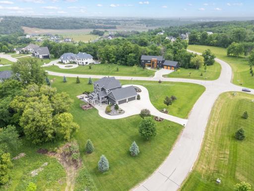 5403 Cherry Woods Lane SW, Rochester, MN 55902