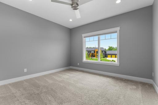 5403 Cherry Woods Lane SW, Rochester, MN 55902