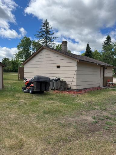 412 1st Street NE, Menahga, MN 56464