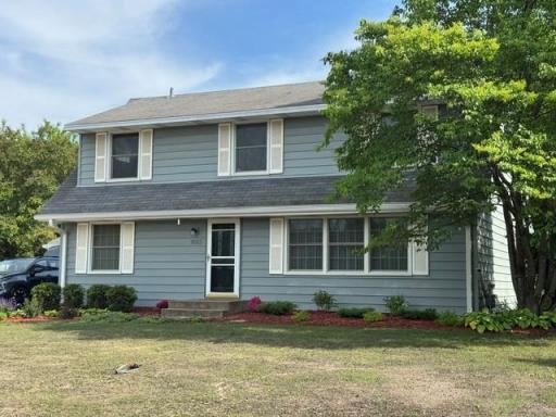 1665 5th Street NW, Saint Paul, MN 55112
