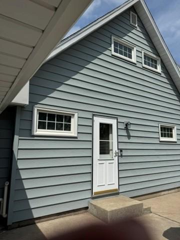 1665 5th Street NW, Saint Paul, MN 55112
