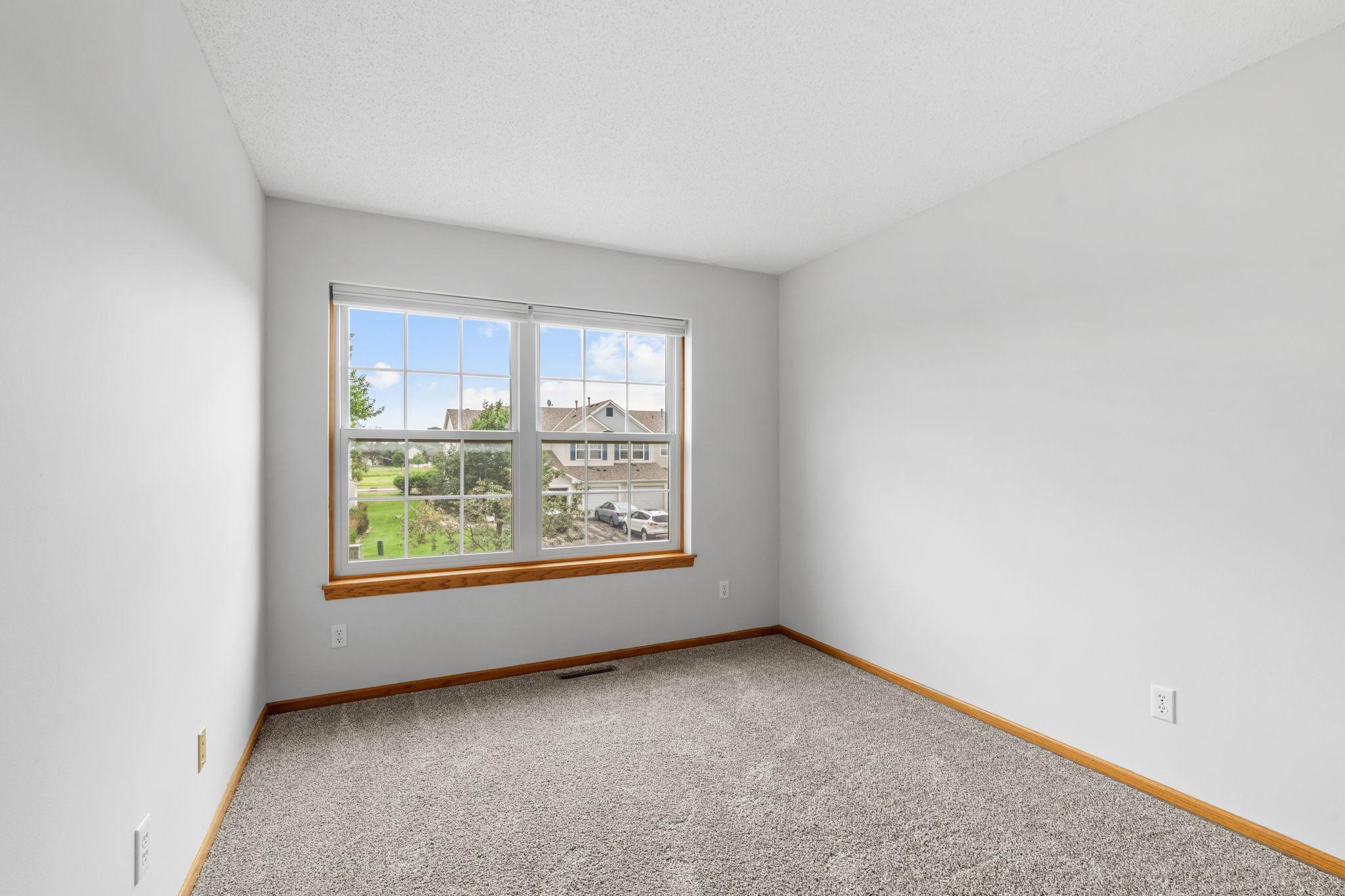2nd bedroom - freshly painted!