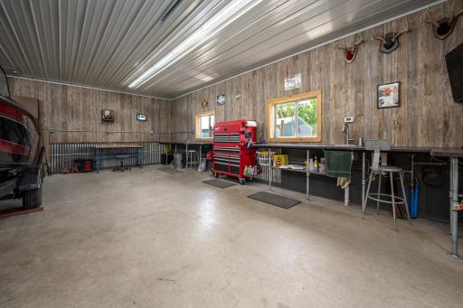 Insulated workshop with in floor heat