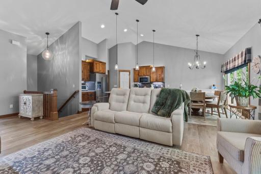 19583 Baldwin Street NW, Elk River, MN 55330