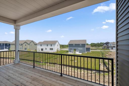 1712 Oak Creek Drive, Chaska, MN 55318