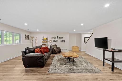 5886 Sheffield Terrace NE, Prior Lake, MN 55372