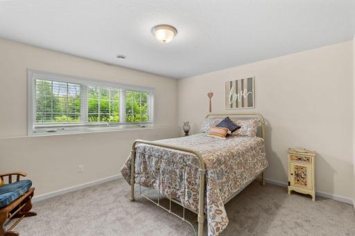 5886 Sheffield Terrace NE, Prior Lake, MN 55372