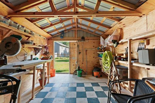 Storage? Workshop? Garden shed? 19137 Evenston Dr