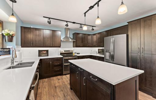 Pull-outs in all lower cabinets! 19137 Evenston Dr