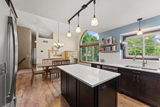 Special convience storage in corner cabinets! 19137 Evenston Dr