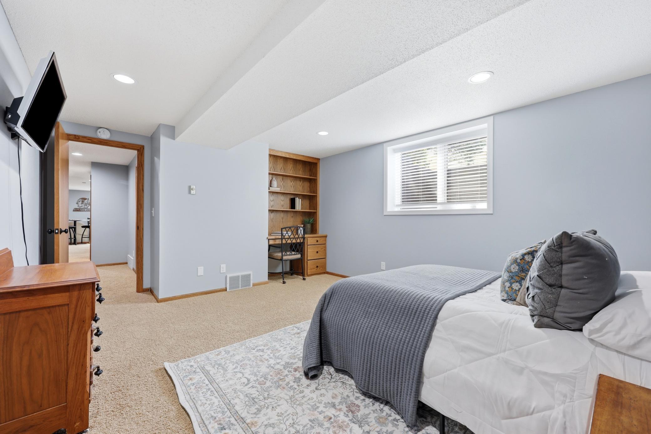 img_173.jpg