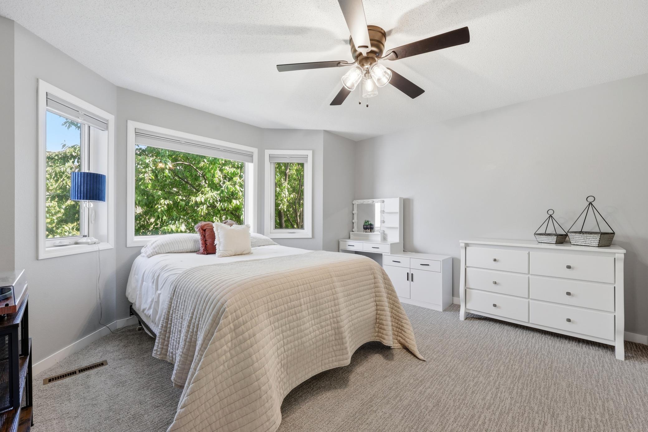 3rd bedroom - upper level