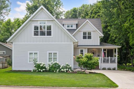 180 Bell Street, Excelsior, MN 55331