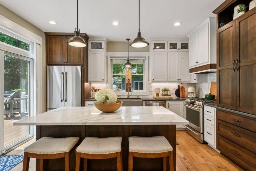 180 Bell Street, Excelsior, MN 55331