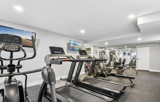 560 Indian Mound fitness room.jpg
