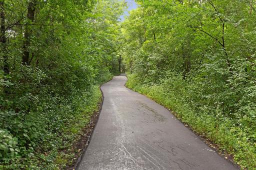 Gorgeous trail just behind the Oaks III that leads to Farquar Park