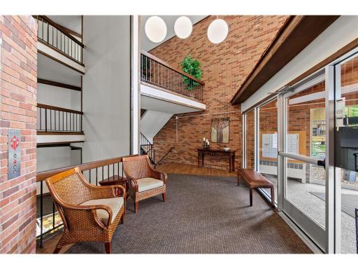 10113 34th Street W, 342, Minnetonka, MN 55305