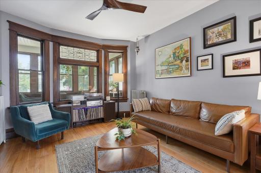 1008 Charles Avenue, Saint Paul, MN 55104