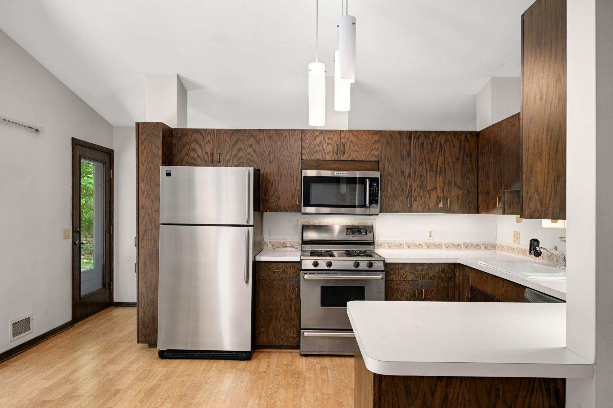 8 Kitchen Short.jpg