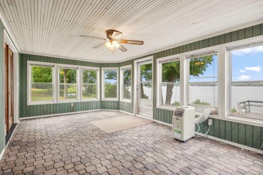 11935 Oak Street, Chisago City, MN 55013