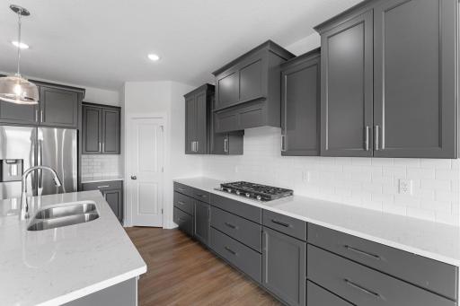 Gas Cooktop with Upgraded Hood Vent