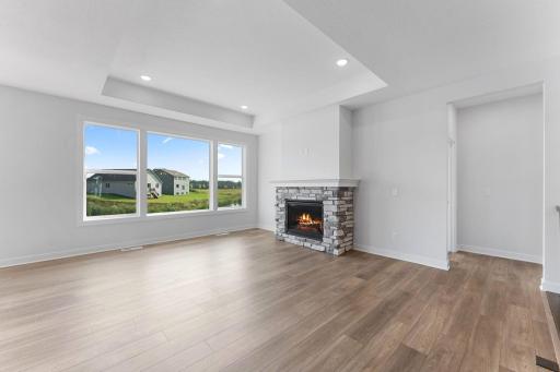 Great Room w/ Gas Fireplace