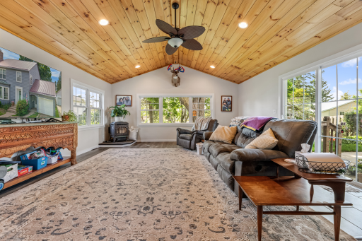 714 South Marshall St Caledonia MN (5).png