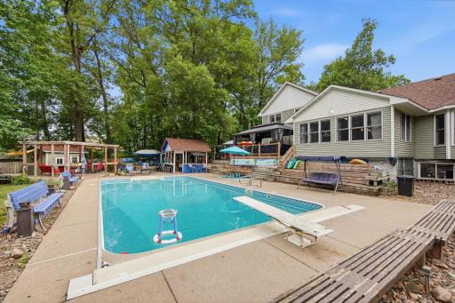 9439 Jewel Lane Court N, Forest Lake, MN 55025