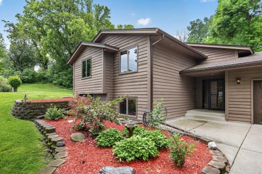 505 Zinnia Lane N, Minneapolis, MN 55441