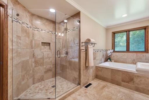 505 Zinnia Lane N, Minneapolis, MN 55441