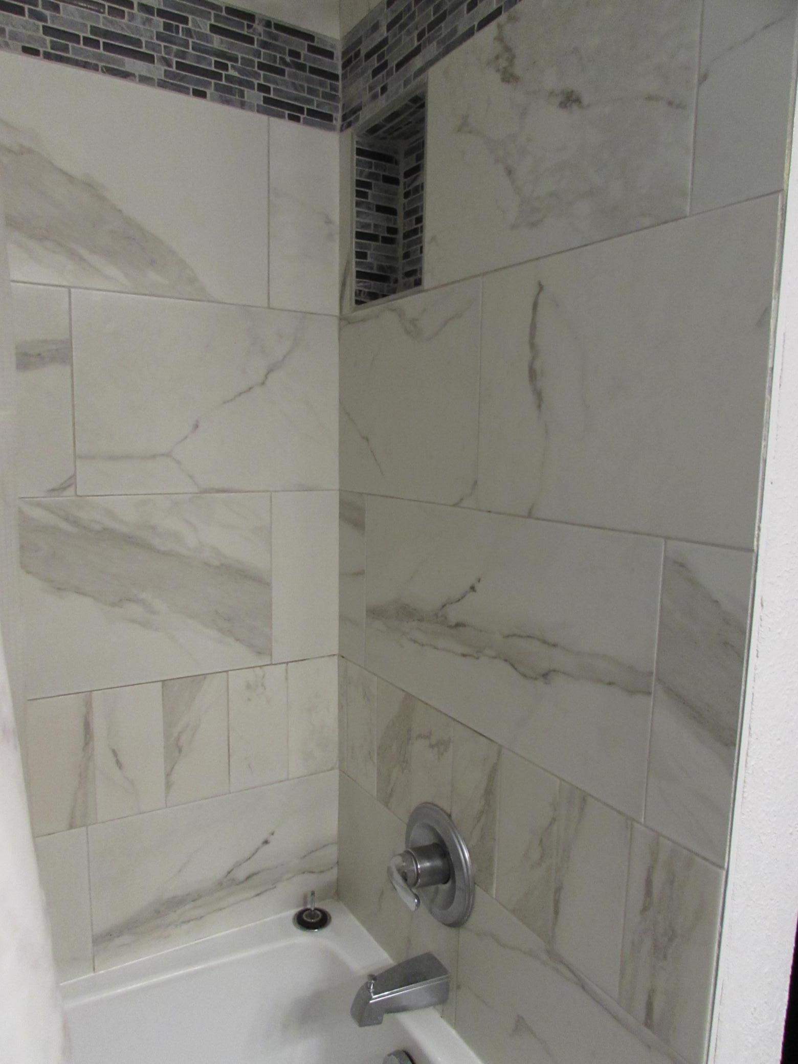 Tiled Shower/Tub